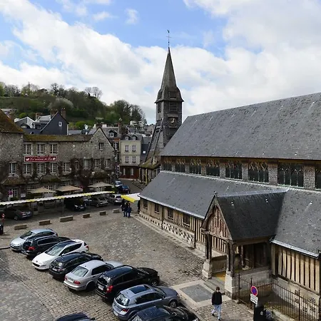 Affittacamere Houdaille 3*